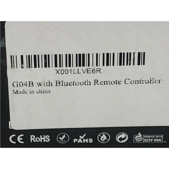 Black Virtual Reality Headset & controller